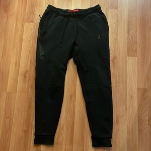 Nike Tech Fleece Joggers M